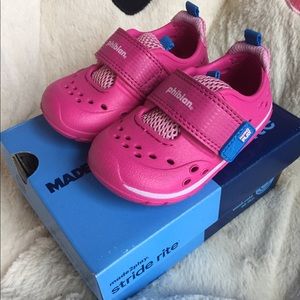 Girls Baby/Walker Size 5 Stride Rite Water Shoes